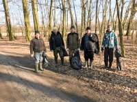 Koło PZW Nr 179 Osieczna przeprowadziło kolejną akcję sprzątania jezior i leśnych terenów przyległych.